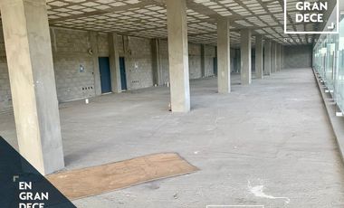 Locales Comerciales en Renta, Plaza Punto Marenna, Frente a Plaza Galerias Liverpool Marina Mazatlan, Anclada con Hotel Ibis, Restaurantes.