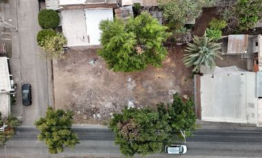 Terreno en Esquina en Renta por la Avenida 21 de Marzo