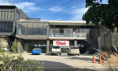 Local Comercial en Renta en Plaza Punto Areka - Zona La Primavera