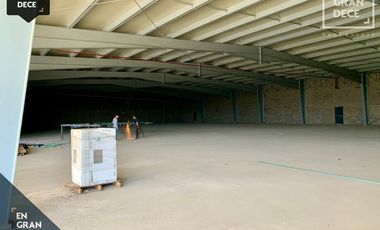 Locales en Renta Plaza Congreso, Sector Tres Rios, Blvd. Pedro Infante Corredor Automotriz, Ideal para restaurantes u oficinas. Estacionamiento Seguro