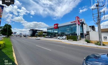 Locales en Renta Plaza Congreso, Sector Tres Rios, Blvd. Pedro Infante Corredor Automotriz, Ideal para restaurantes u oficinas. Estacionamiento Seguro