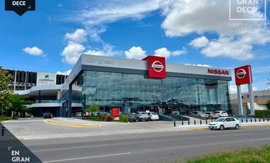 Locales en Renta Plaza Congreso, Sector Tres Rios, Blvd. Pedro Infante Corredor Automotriz, Ideal para restaurantes u oficinas. Estacionamiento Seguro