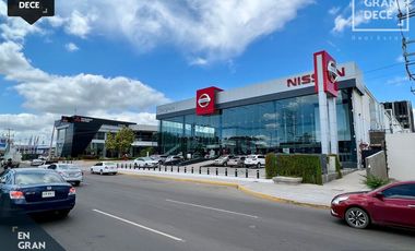 Locales en Renta Plaza Congreso, Sector Tres Rios, Blvd. Pedro Infante Corredor Automotriz, Ideal para restaurantes u oficinas. Estacionamiento Seguro