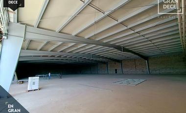 Locales en Renta Plaza Congreso, Sector Tres Rios, Blvd. Pedro Infante Corredor Automotriz, Ideal para restaurantes u oficinas. Estacionamiento Seguro