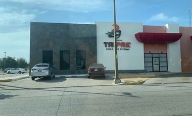 Locales en Renta Sector Tres Rios, en Esquina Blvd. Sanchez Alonso Junto a Taipak, Mochomos, Carls Jr. Aurrera, Cercano a Plaza Cuatro Rios.