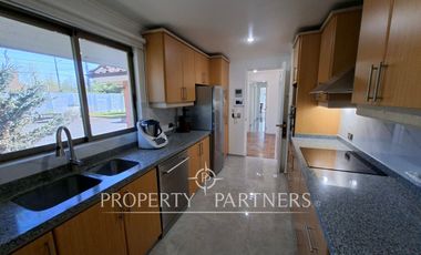 Gran casa en exclusivo condominio