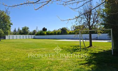 Gran casa en exclusivo condominio