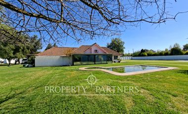 Gran casa en exclusivo condominio