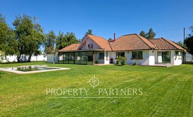 Gran casa en exclusivo condominio