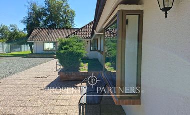 Gran casa en exclusivo condominio