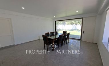 Gran casa en exclusivo condominio