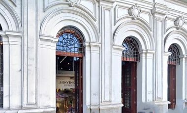 Oficina Bajos GGCC Todo Uso Recepción 1 baño Venta Santiago