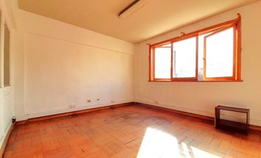 Oficina Bajos GGCC Todo Uso Recepción 1 baño Venta Santiago