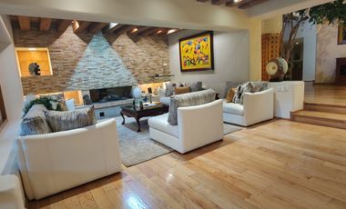 SE VENDE EXCELENTE CASA EN BOSQUES DE LAS LOMAS (V)