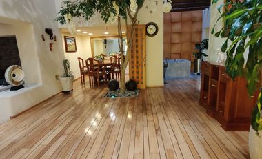 SE VENDE EXCELENTE CASA EN BOSQUES DE LAS LOMAS (V)