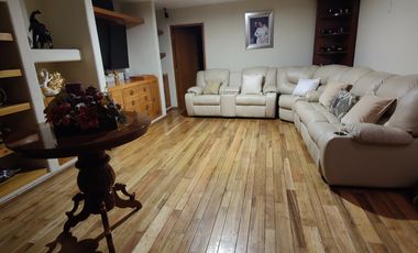 SE VENDE EXCELENTE CASA EN BOSQUES DE LAS LOMAS (V)