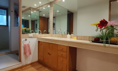 SE VENDE EXCELENTE CASA EN BOSQUES DE LAS LOMAS (V)