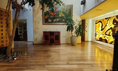 SE VENDE EXCELENTE CASA EN BOSQUES DE LAS LOMAS (V)