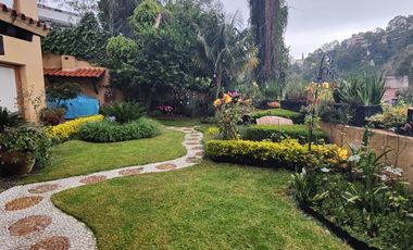 SE VENDE EXCELENTE CASA EN BOSQUES DE LAS LOMAS (V)