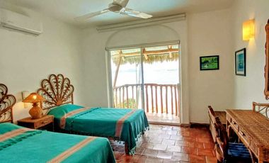 Manzanillo, Colima, Club Santiago Hermosa Casa Amueblada a Pie de Playa