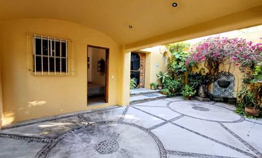 Manzanillo, Colima, Club Santiago Hermosa Casa Amueblada a Pie de Playa