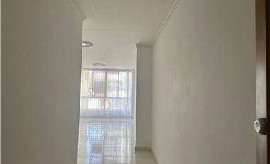 Arriendo apartamento cerca dann carlton