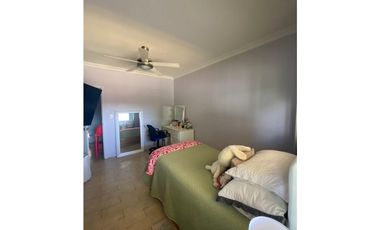 BETANIA / LA GLORIA / 530M / 4 HABITACIONES / 3 PARKING / TERRAZA