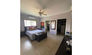 BETANIA / LA GLORIA / 530M / 4 HABITACIONES / 3 PARKING / TERRAZA