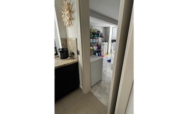 BETANIA / LOS ANGELES / 484M / 4 HABITACIONES / 4 PARKING / 2 NIVELES