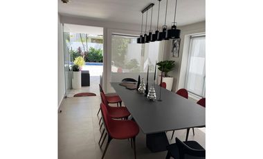 BETANIA / LOS ANGELES / 484M / 4 HABITACIONES / 4 PARKING / 2 NIVELES