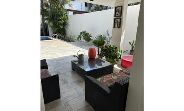 BETANIA / LOS ANGELES / 484M / 4 HABITACIONES / 4 PARKING / 2 NIVELES