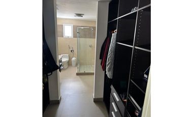 BETANIA / LOS ANGELES / 484M / 4 HABITACIONES / 4 PARKING / 2 NIVELES