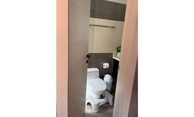 BETANIA / LOS ANGELES / 484M / 4 HABITACIONES / 4 PARKING / 2 NIVELES