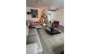 BETANIA / LOS ANGELES / 484M / 4 HABITACIONES / 4 PARKING / 2 NIVELES