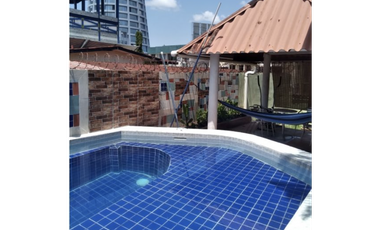 BETANIA / LOS ANGELES / 470M / 3 HABITACIONES / 3 PARKING / PISCINA