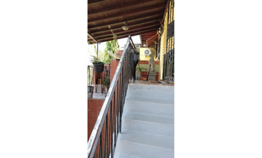 BETANIA / LOS ANGELES / 470M / 3 HABITACIONES / 3 PARKING / PISCINA