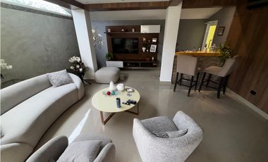 CONDADO DEL REY / CRYSTAL SPRING / 289M / 3 HABITACIONES / 2 PARKING