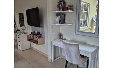 CONDADO DEL REY / CRYSTAL SPRING / 289M / 3 HABITACIONES / 2 PARKING