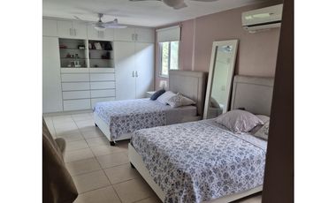 CONDADO DEL REY / CRYSTAL SPRING / 289M / 3 HABITACIONES / 2 PARKING