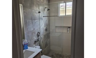 CONDADO DEL REY / CRYSTAL SPRING / 289M / 3 HABITACIONES / 2 PARKING