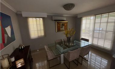 CONDADO DEL REY / CRYSTAL SPRING / 289M / 3 HABITACIONES / 2 PARKING