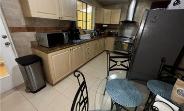 CONDADO DEL REY / CRYSTAL SPRING / 289M / 3 HABITACIONES / 2 PARKING