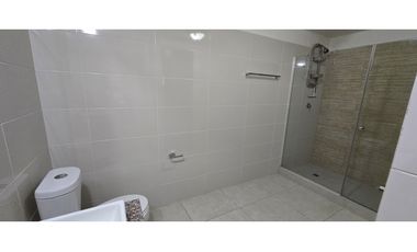 En venta Apartamento Amoblado en Midrise - Woodlands, Panamá Pacífico