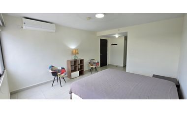 En venta Apartamento Amoblado en Midrise - Woodlands, Panamá Pacífico