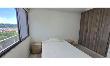 En venta Apartamento Amoblado en Midrise - Woodlands, Panamá Pacífico