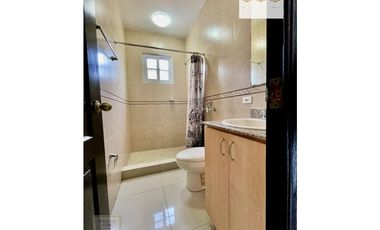 SE VENDE CASA UNIFAMILIAR EN VILLA VALENCIA, COSTA SUR (MC)