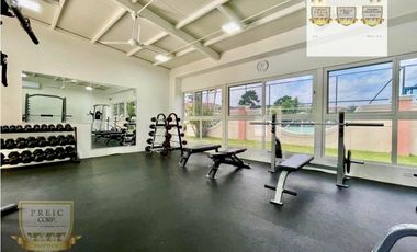 SE VENDE CASA UNIFAMILIAR EN VILLA VALENCIA, COSTA SUR (MC)