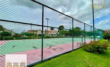 SE VENDE CASA UNIFAMILIAR EN VILLA VALENCIA, COSTA SUR (MC)