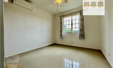 SE VENDE CASA UNIFAMILIAR EN VILLA VALENCIA, COSTA SUR (MC)