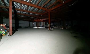 ALQUILO LOCAL EN LA CHORRERA ANCLAS MOLL 4000MTS